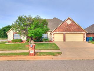 5905 Creekmore Drive, Oklahoma City, OK 73179