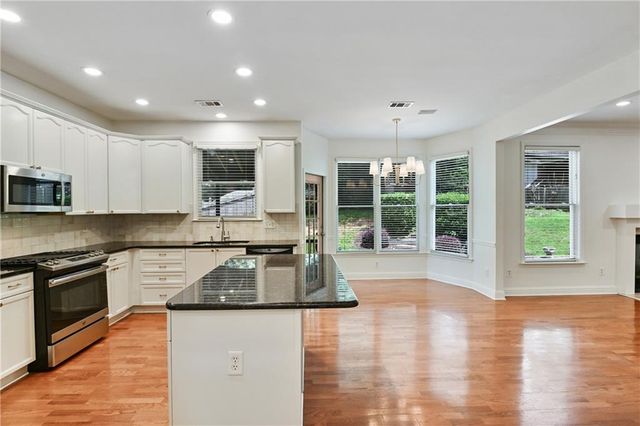 1643 Reserve Circle, Decatur, GA 30033