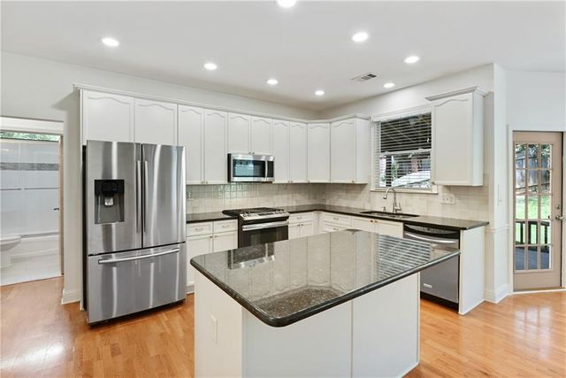 1643 Reserve Circle, Decatur, GA 30033