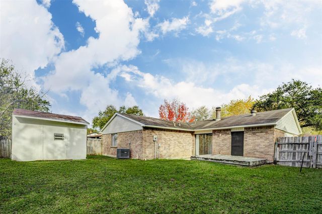 6730 Pickett Drive, Richmond, TX 77469