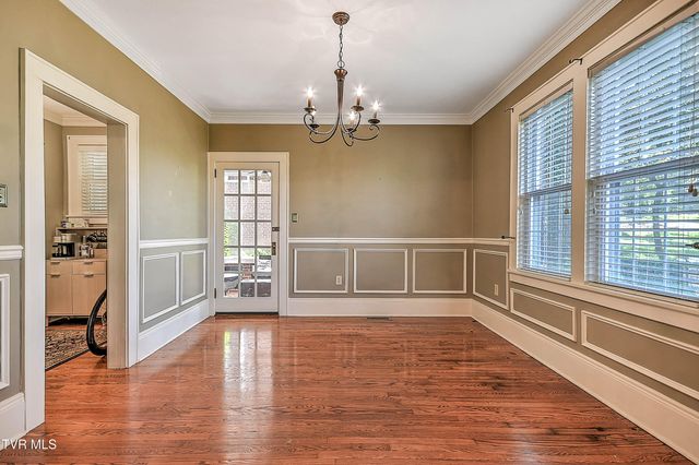 611 Lawrence Avenue, Bristol, VA 24201