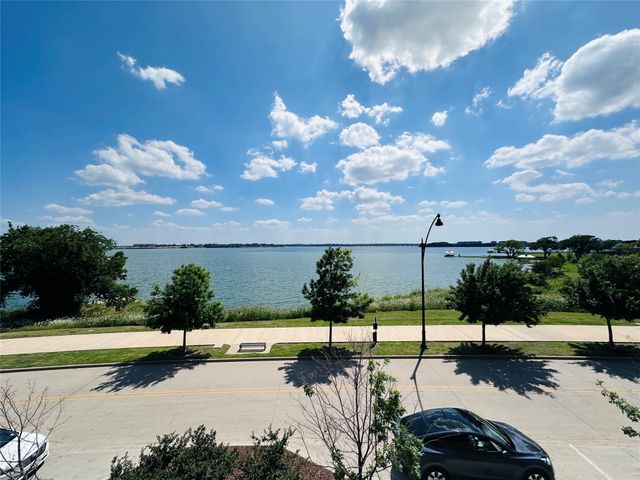 7017 Sunset Boulevard, Rowlett, TX 75088