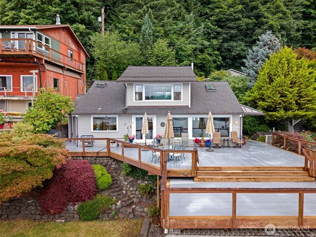 4923 Sunrise Beach Road NW, Olympia, WA 98502