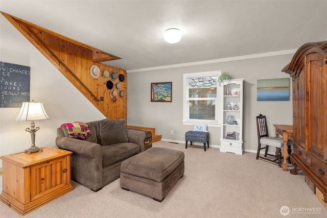 4923 Sunrise Beach Road NW, Olympia, WA 98502