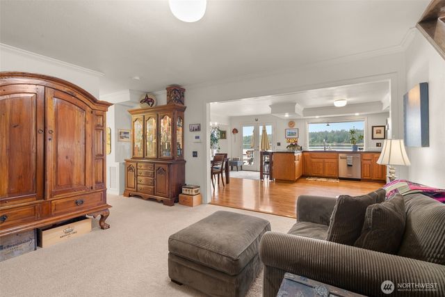 4923 Sunrise Beach Road NW, Olympia, WA 98502