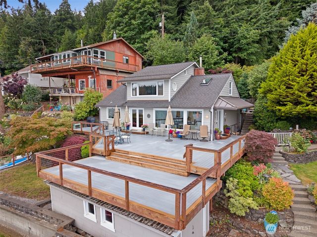 4923 Sunrise Beach Road NW, Olympia, WA 98502