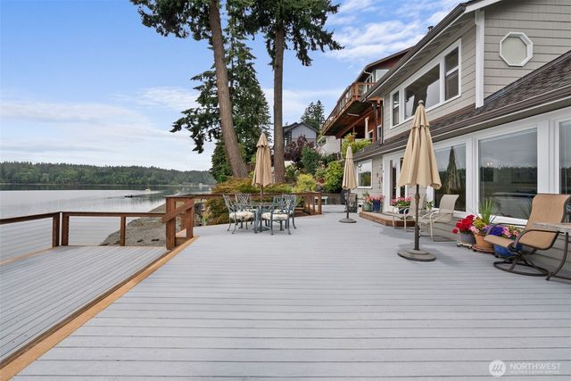 4923 Sunrise Beach Road NW, Olympia, WA 98502