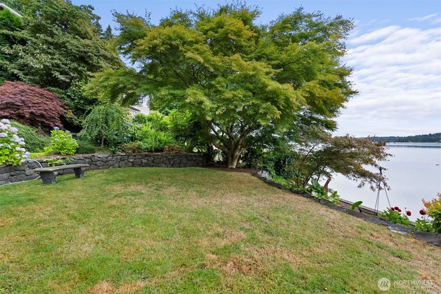 4923 Sunrise Beach Road NW, Olympia, WA 98502
