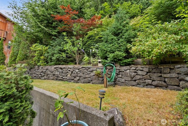 4923 Sunrise Beach Road NW, Olympia, WA 98502