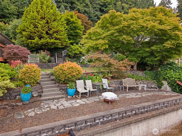 4923 Sunrise Beach Road NW, Olympia, WA 98502