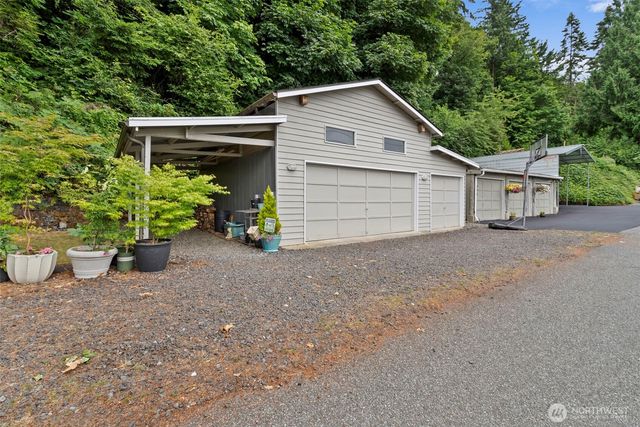 4923 Sunrise Beach Road NW, Olympia, WA 98502