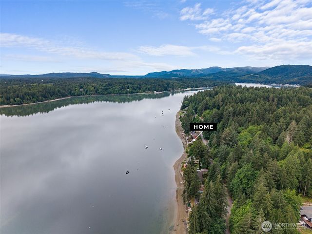 4923 Sunrise Beach Road NW, Olympia, WA 98502