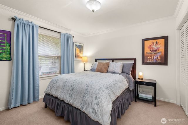 4923 Sunrise Beach Road NW, Olympia, WA 98502