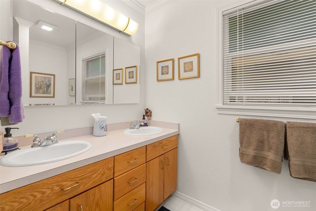 4923 Sunrise Beach Road NW, Olympia, WA 98502