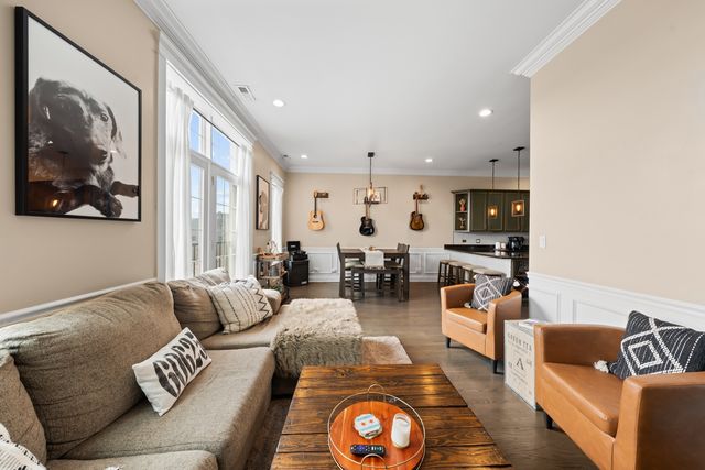 2248 W Foster Avenue 4, Chicago, IL 60625