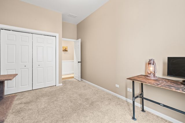 2248 W Foster Avenue 4, Chicago, IL 60625