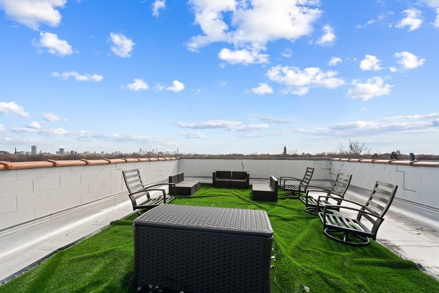 2248 W Foster Avenue 4, Chicago, IL 60625