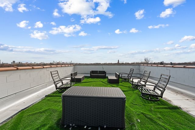 2248 W Foster Avenue 4, Chicago, IL 60625