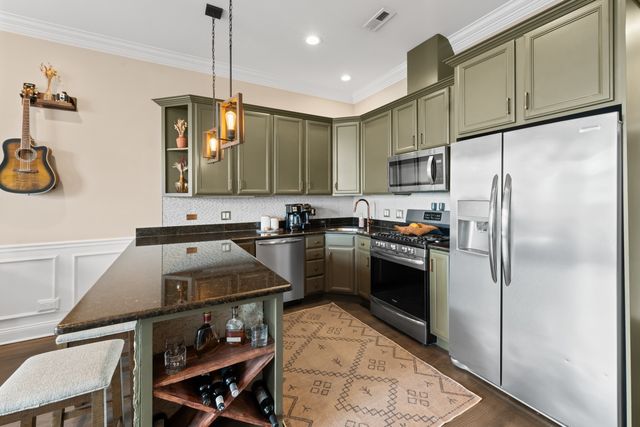 2248 W Foster Avenue 4, Chicago, IL 60625