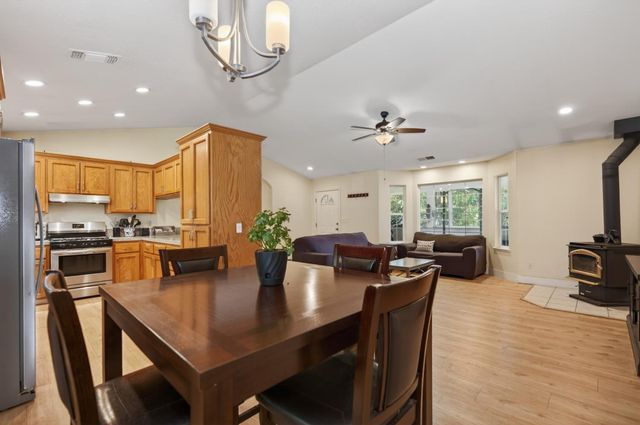 3256 Gerle Ave, Placerville, CA 95667