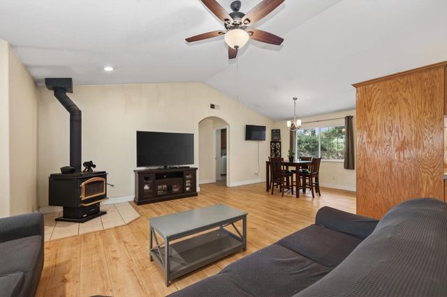3256 Gerle Ave, Placerville, CA 95667