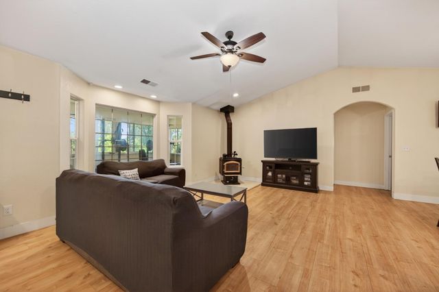 3256 Gerle Ave, Placerville, CA 95667