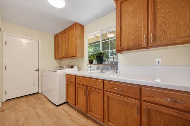 3256 Gerle Ave, Placerville, CA 95667