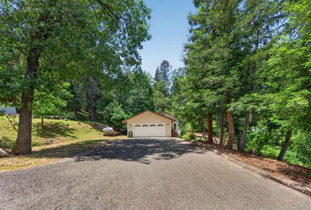 3256 Gerle Ave, Placerville, CA 95667