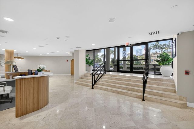 3610 S Ocean Boulevard 203, South Palm Beach, FL 33480