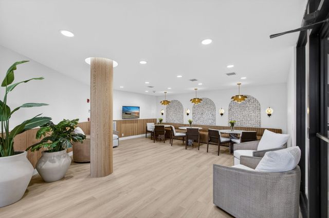 3610 S Ocean Boulevard 203, South Palm Beach, FL 33480