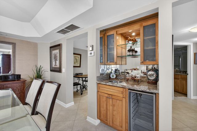 3610 S Ocean Boulevard 203, South Palm Beach, FL 33480