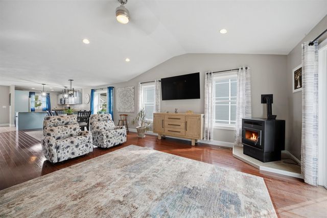 30 Sagewood Drive, Pelham, NH 03076