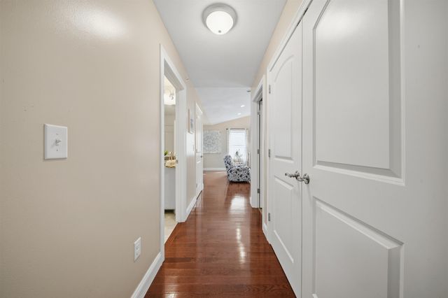 30 Sagewood Drive, Pelham, NH 03076