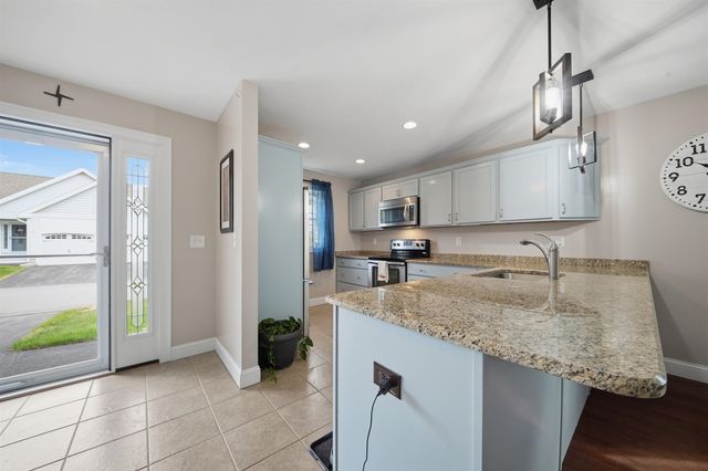 30 Sagewood Drive, Pelham, NH 03076