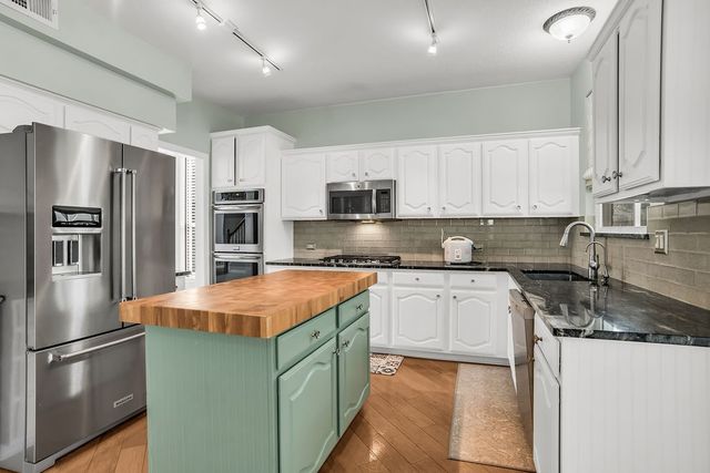 7809 Clover Leaf Drive, North Richland Hills, TX 76182