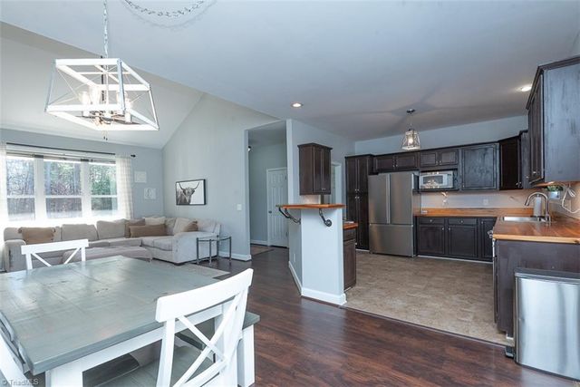 737 Williamsdale Road, Graham, NC 27253