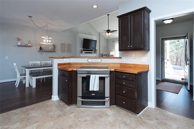 737 Williamsdale Road, Graham, NC 27253