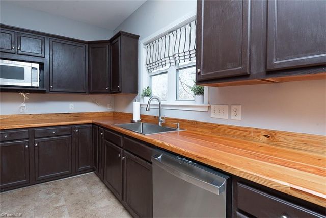 737 Williamsdale Road, Graham, NC 27253