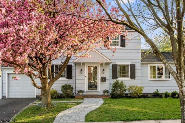 16 Cross Pl, Glen Ridge Boro Twp., NJ 07028