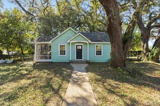 2725 W Jackson St, Pensacola, FL 32505