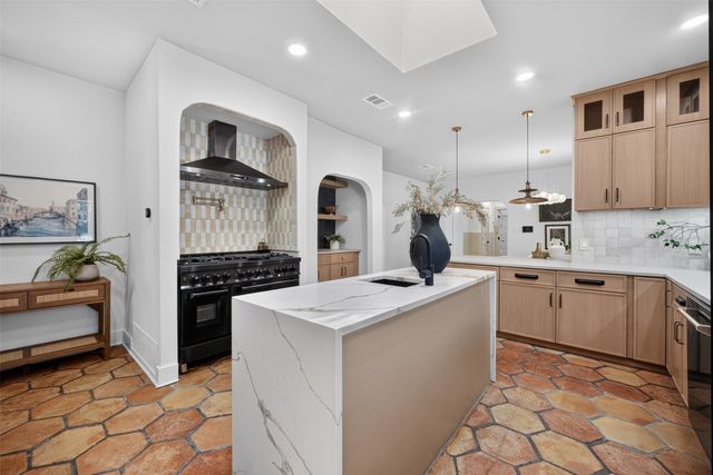 3713 Granada Trail, Denton, TX 76205