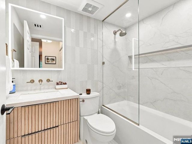 102 Park Avenue 4, Hoboken, NJ 07030