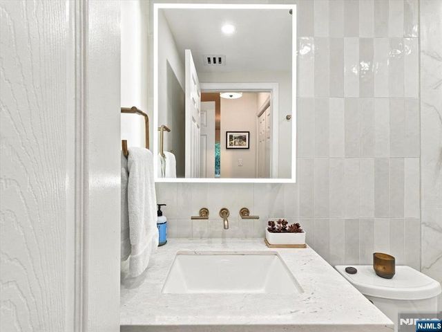 102 Park Avenue 4, Hoboken, NJ 07030