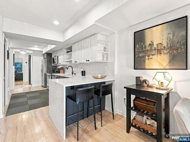 102 Park Avenue 4, Hoboken, NJ 07030