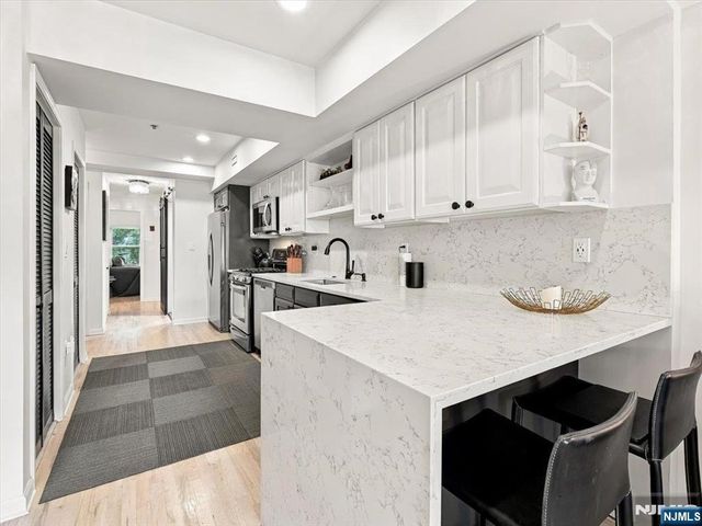 102 Park Avenue 4, Hoboken, NJ 07030