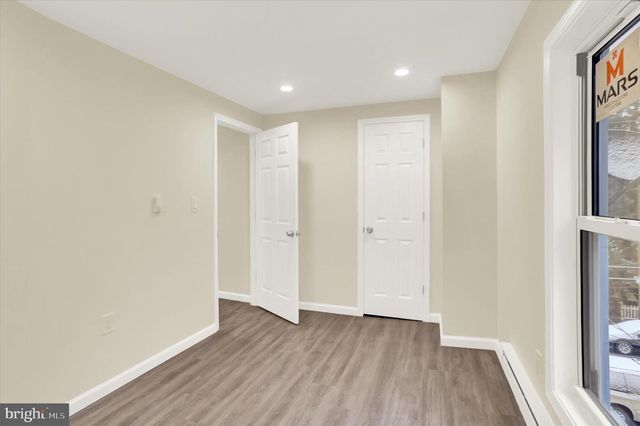 1228 PULASKI AVE, Coal Township, PA 17866