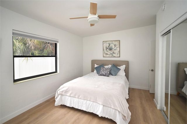 8042 36TH AVENUE N, St Petersburg, FL 33710