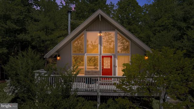 304 HOLLY RIDGE RD, Mount Jackson, VA 22842