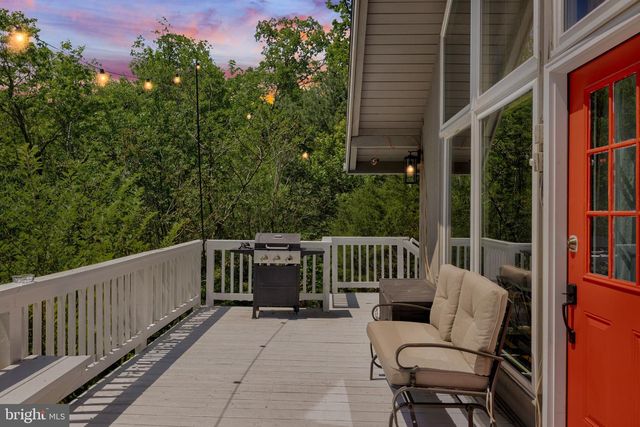 304 HOLLY RIDGE RD, Mount Jackson, VA 22842