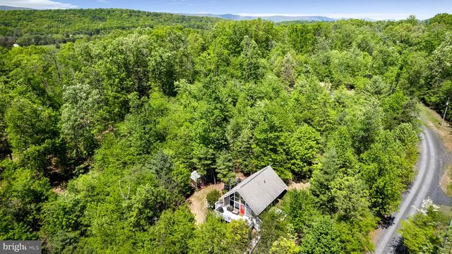 304 HOLLY RIDGE RD, Mount Jackson, VA 22842